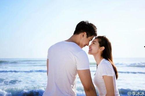 娱乐爆料 姐弟恋,甜蜜互动引热议，年龄差距不再是距离