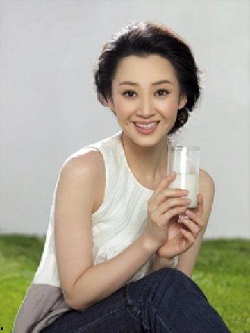 女明星当妈年纪,揭秘当妈年龄背后的故事