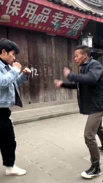 武打明星青年合影图片,武打明星青春岁月合影