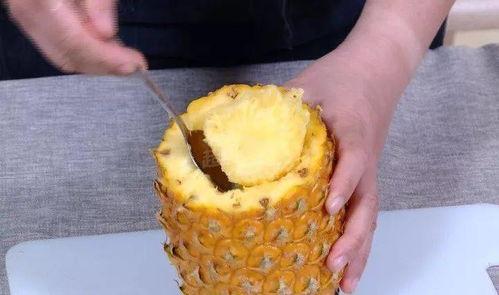 俄罗斯菠萝头网红,颠覆传统形象，走红网络界的奇才