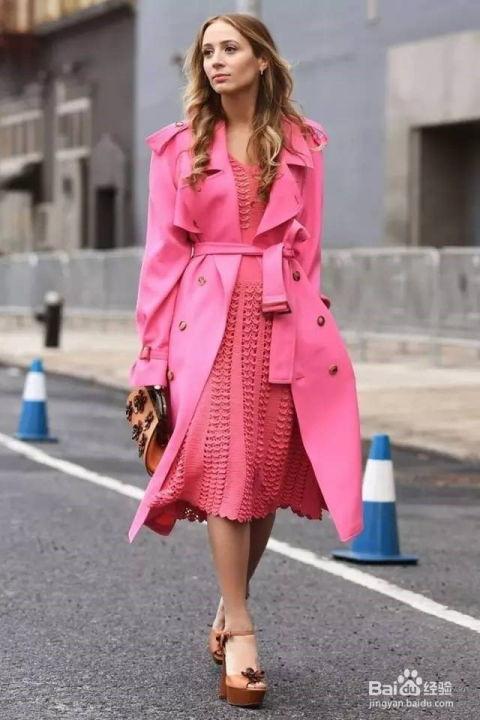 明星穿粉色风衣,明星演绎时尚粉色风衣潮流
