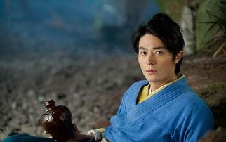 上升摩羯的明星,揭秘上升摩羯明星的璀璨人生